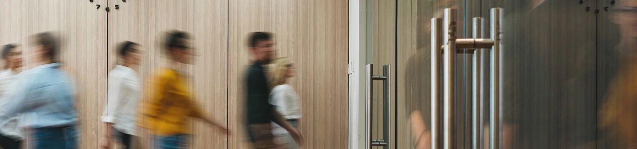 Baner s benefity (Kariéria)